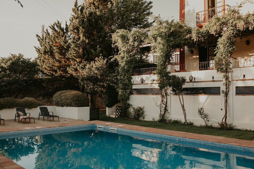 Фото Hotel Posada de Valdezufre