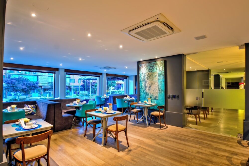 Фото Hotel Cercano