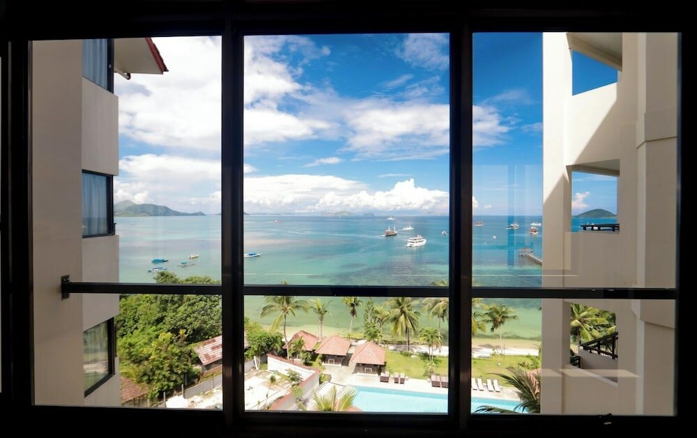 Фото Laprima Hotel Flores