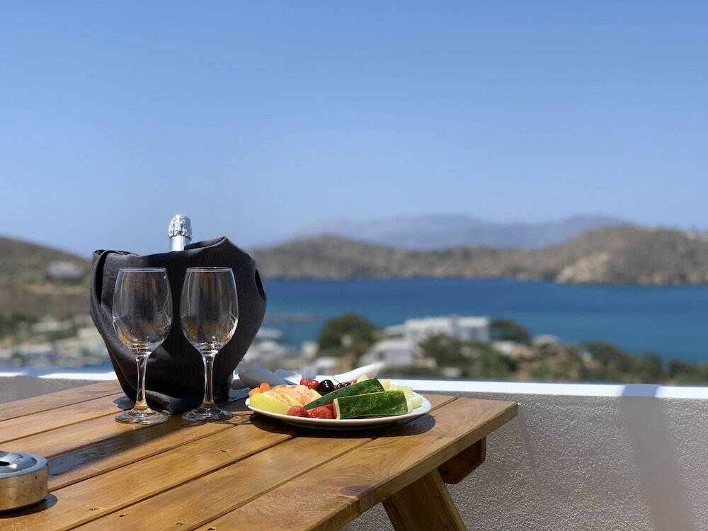 Фото A1 Princess Sissy Ios Hotel & Hostel