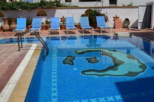 Гостиница Hotel Cyclades в Картерадосе