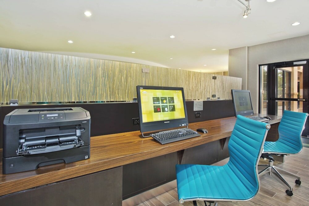 Фото Courtyard by Marriott Gulfport Beachfront