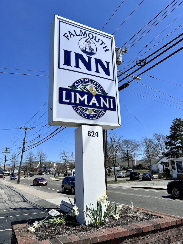 Фото Falmouth Inn