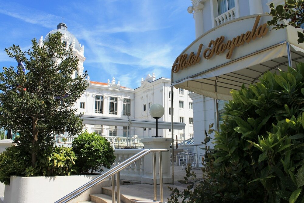 Фото Hotel Hoyuela