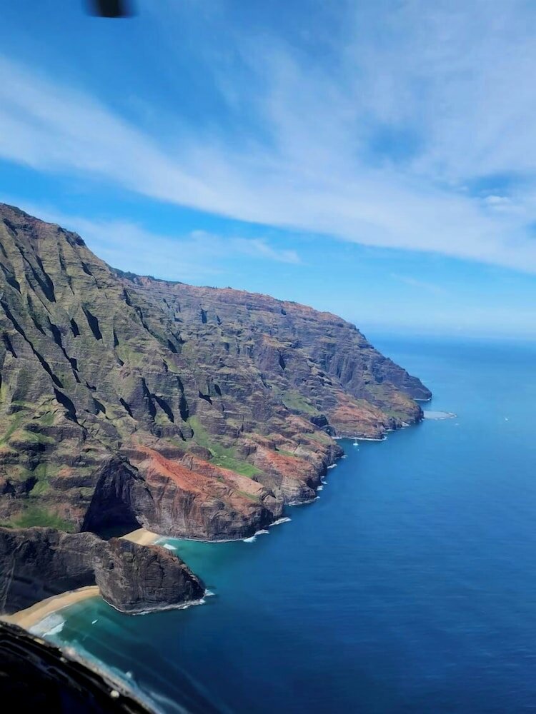 Фото Whalers Cove Oceanfront Resort