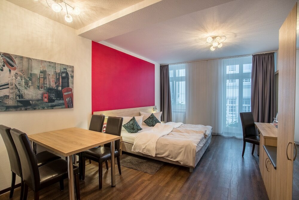 Фото Hotel Bayrischer Hof