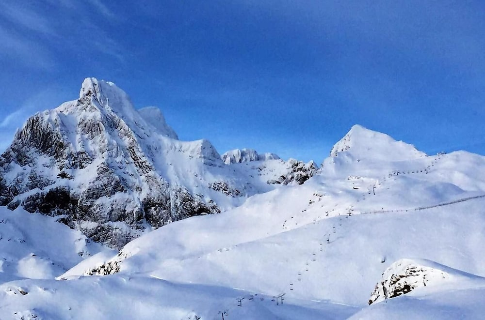 Фото Hotel Tobazo