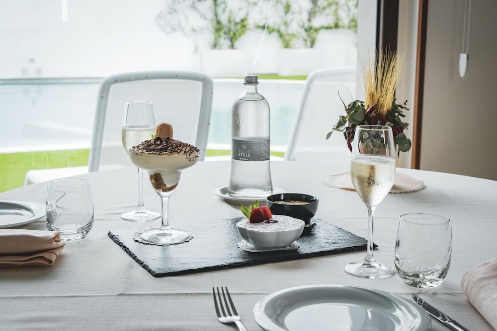 Фото Отель His Majesty