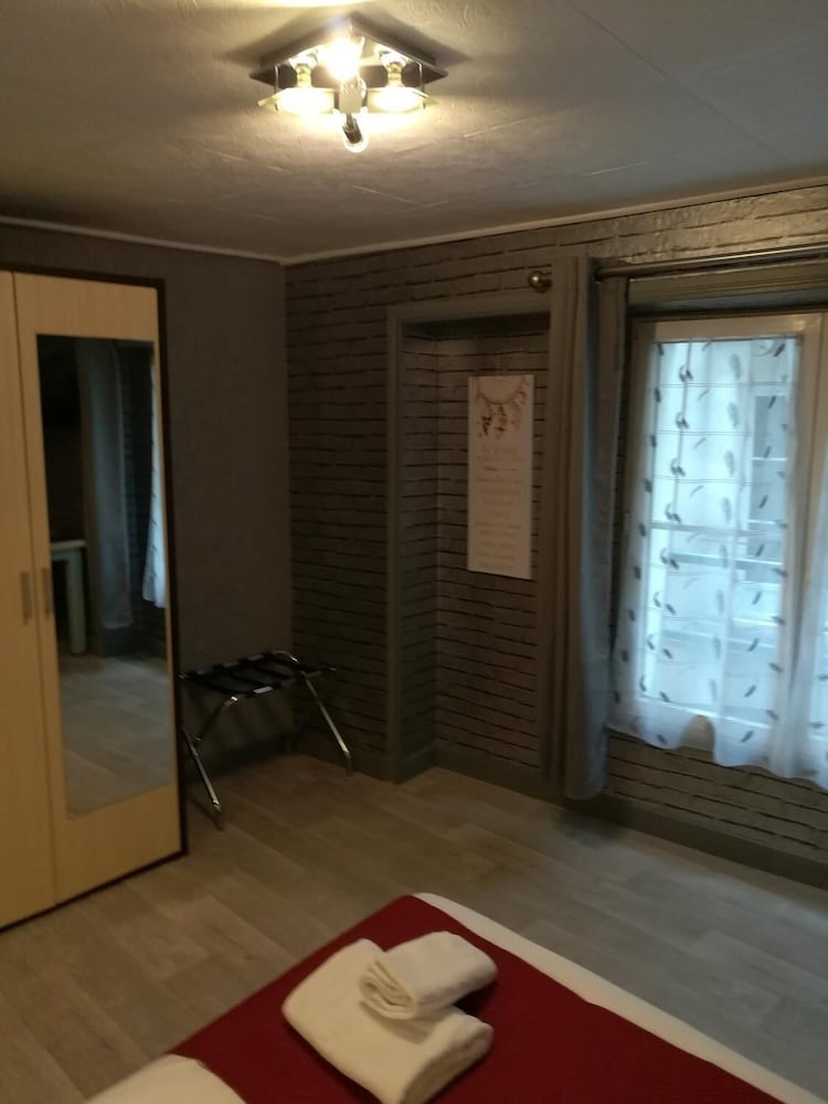 Фото Hôtel Renova