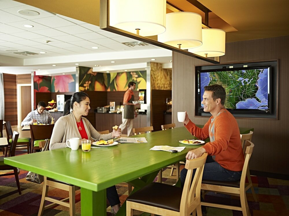 Фото Fairfield Inn & Suites by Marriott Buffalo Amherst/University