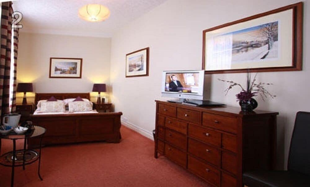 Фото Galtres Lodge Hotel