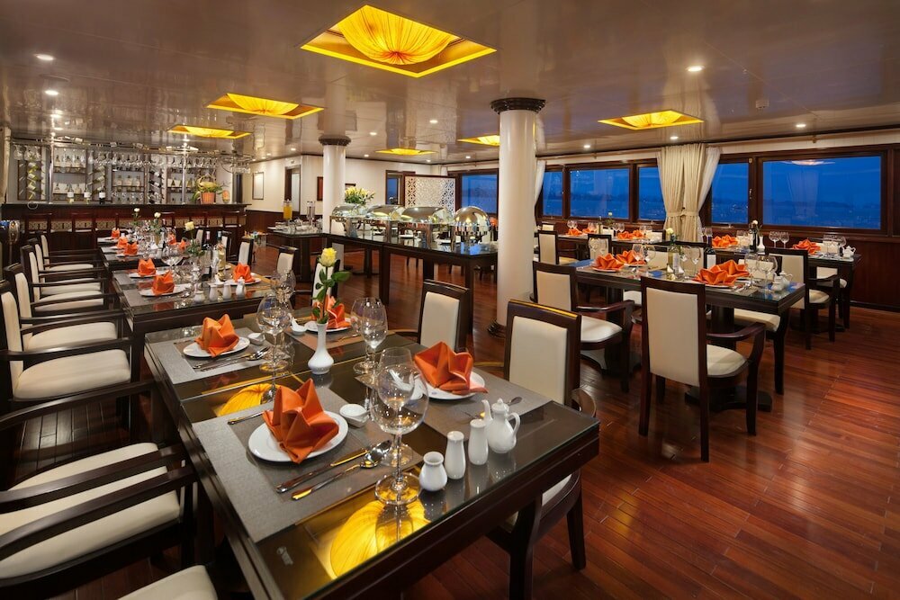 Hotel Halong Sapphire Cruise, Quảng Ninh Province, photo