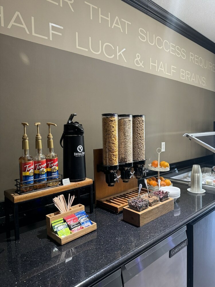 Фото Holiday Inn San Antonio N - Stone Oak Area, an Ihg Hotel