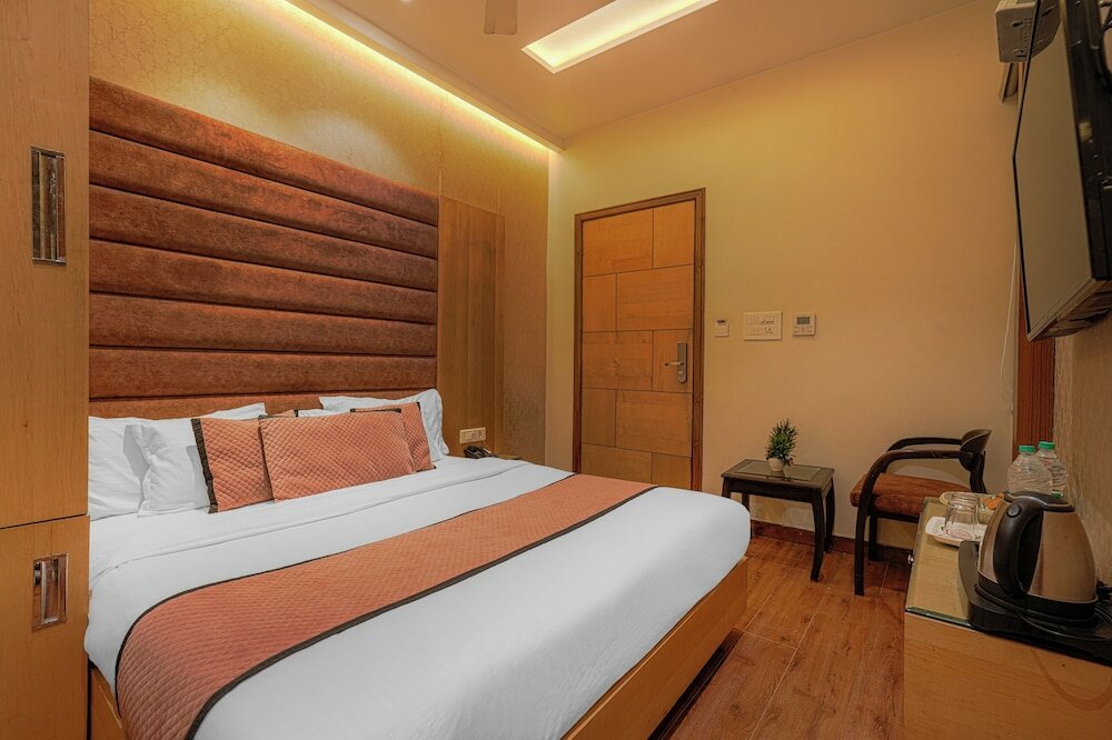 Фото 182360715192