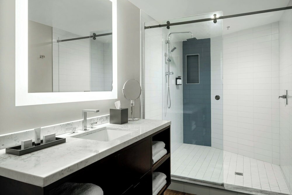 Фото The Current Hotel, Autograph Collection