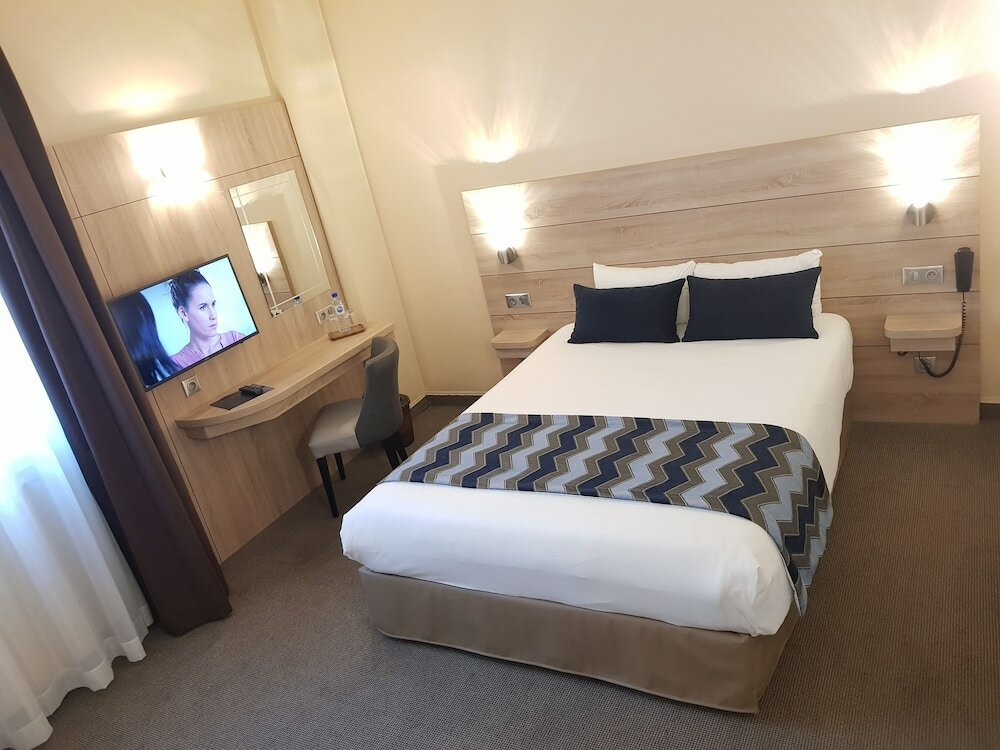 Фото Hotel Champerret Elysees