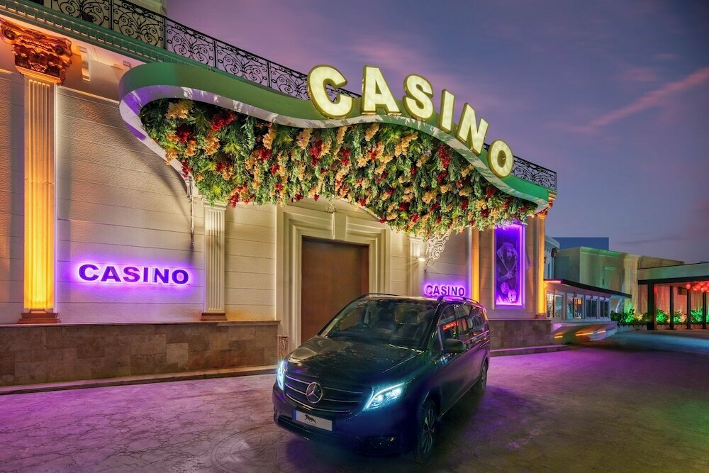 Гостиница Les Ambassadeurs Hotel & Casino, Кирения, фото