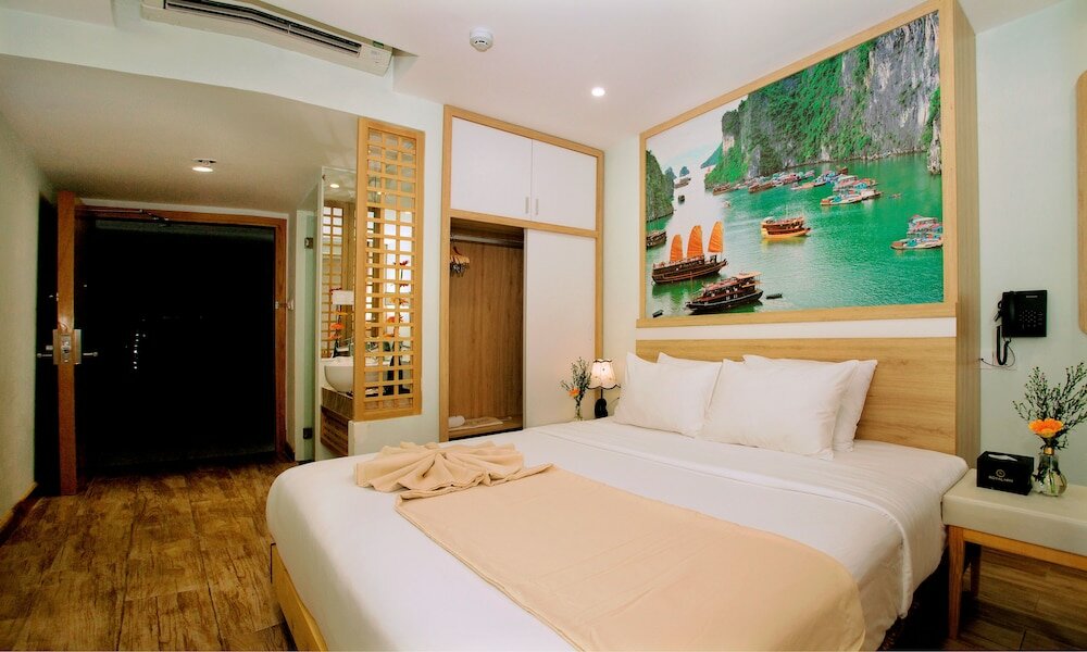 Фото Royal Hpm Hotel