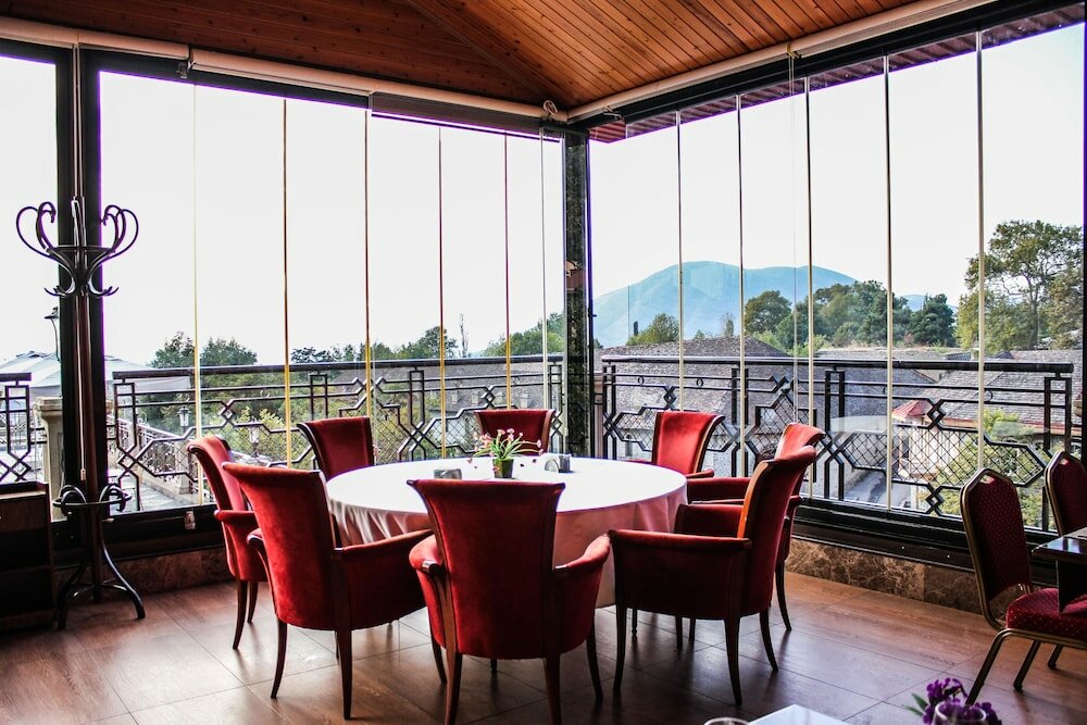 Фото Sheki Palace Hotel