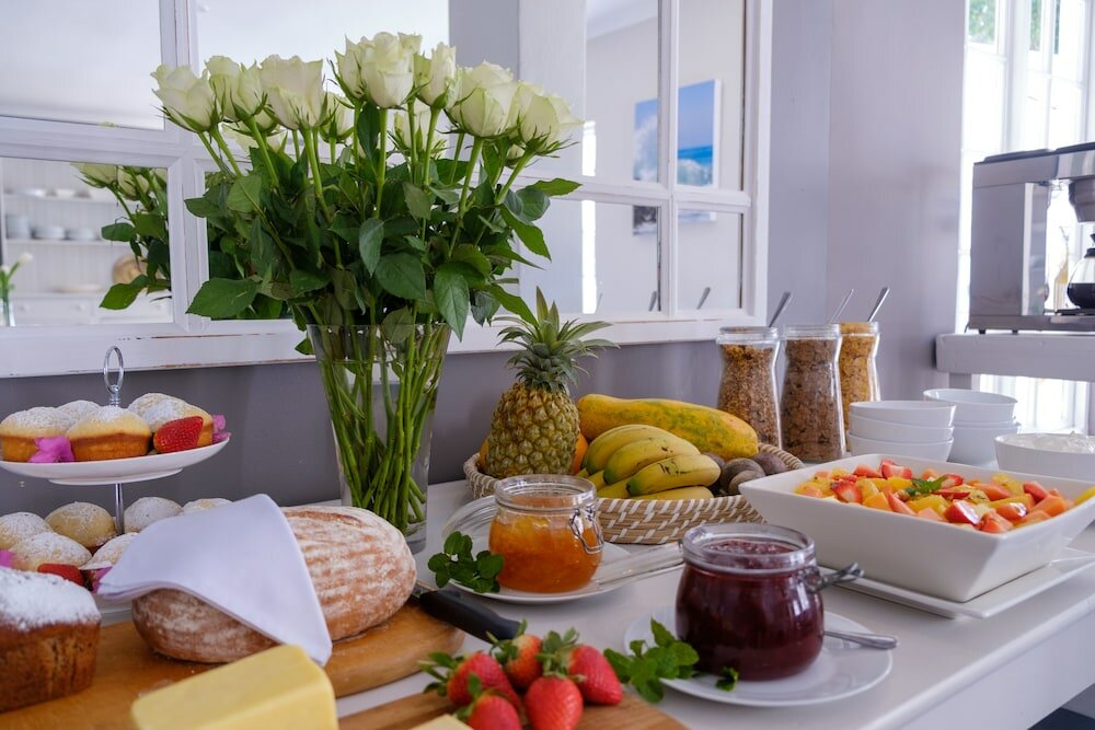 Фото White Lodge Constantia Guest House