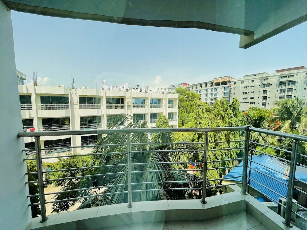 Фото Hotel Kollol by J & Z Group