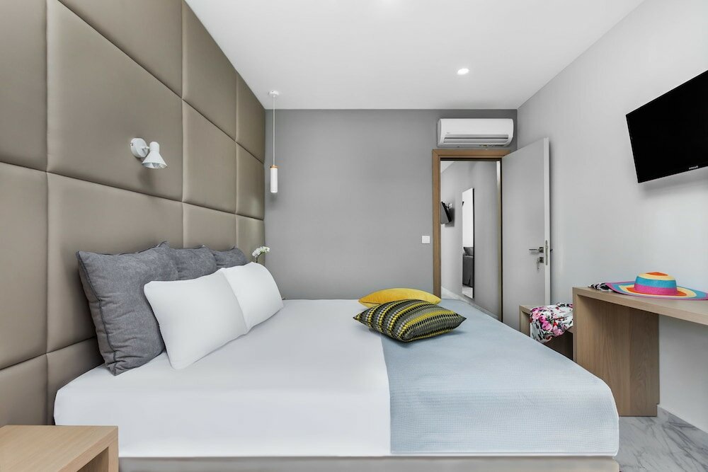 Фото Nymphes Deluxe Accommodation