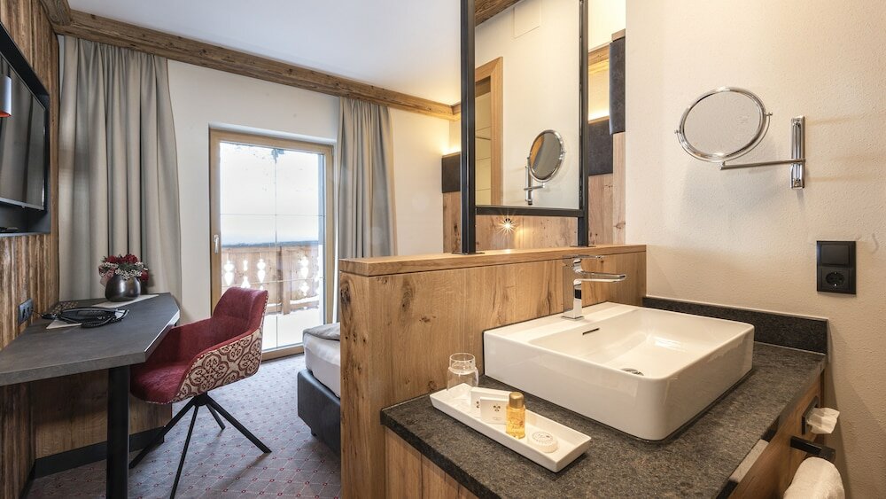 Фото Alpenresort Fluchthorn