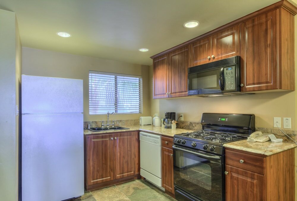 Фото Oceanside Marina Suites