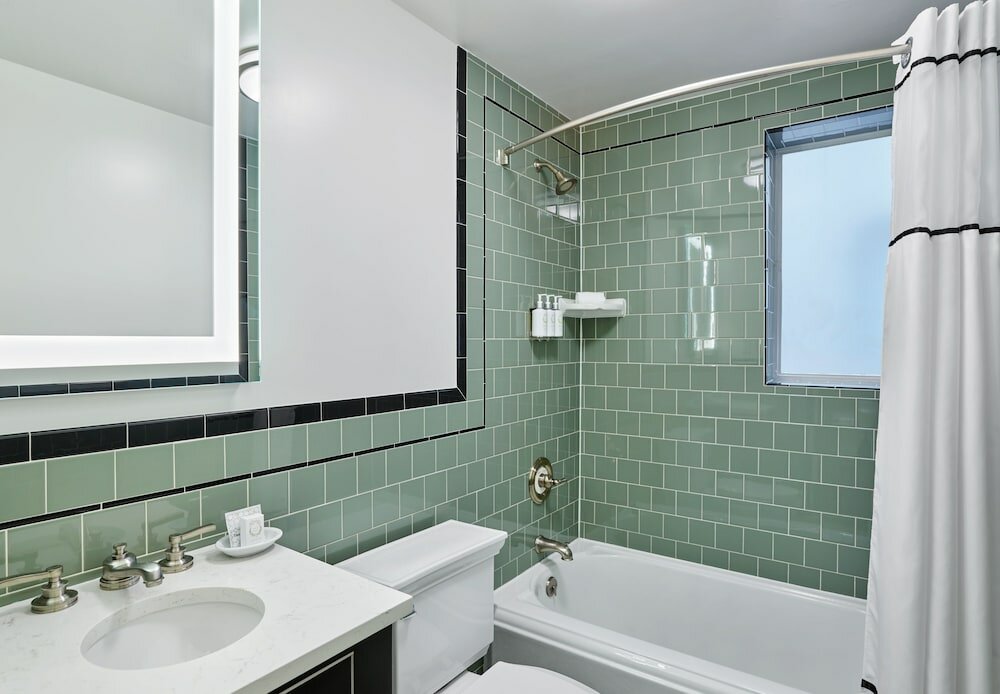 Фото The Oxford Hotel