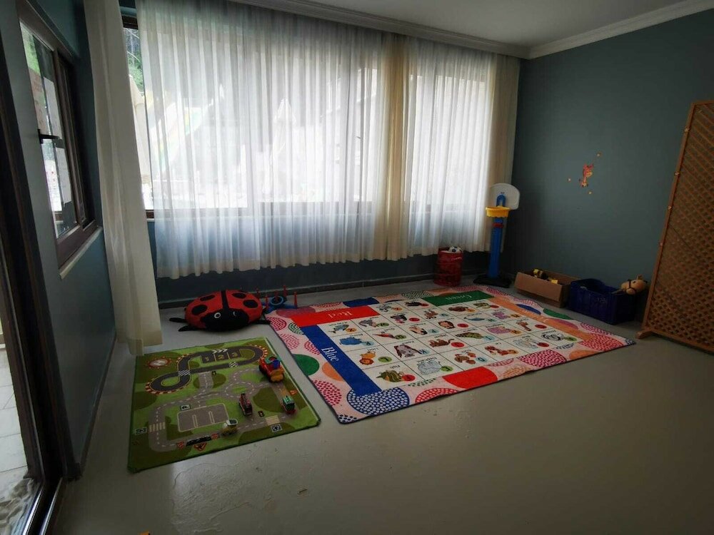 Фото Hotel Pine Valley