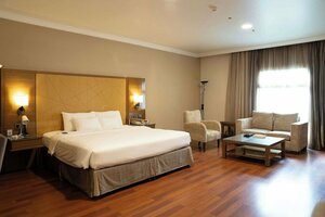 Golden Tulip Buraidah (Qassim Province, Buraydah city), hotel