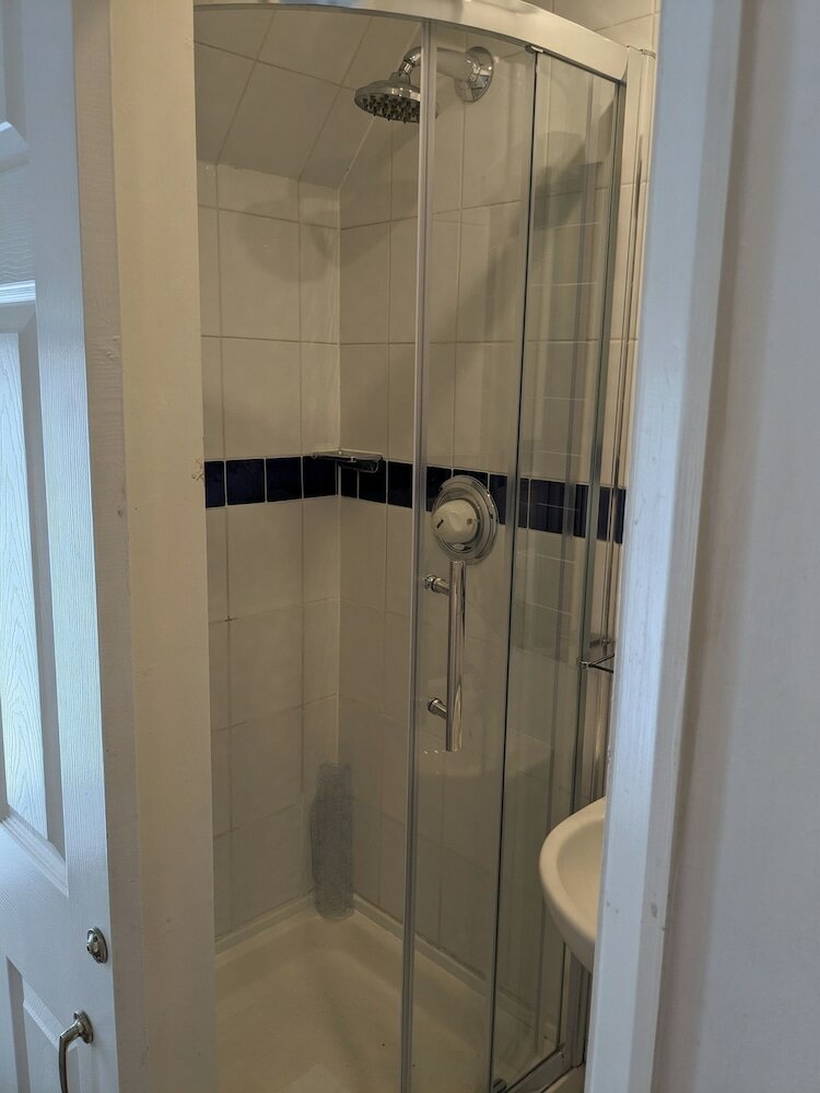 Фото Tudor Lodge Hotel