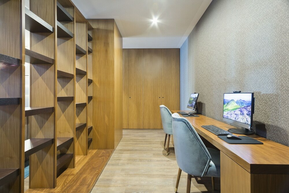 Фото Acta The Avenue