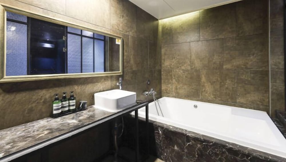 Фото 2 Heaven Hotel