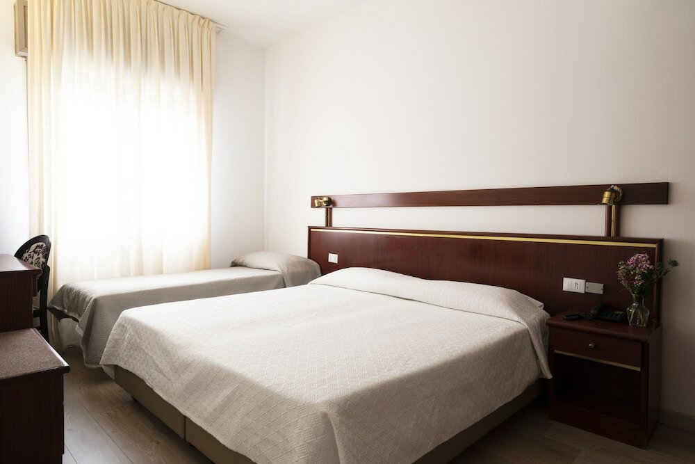 Фото Hotel Vienna