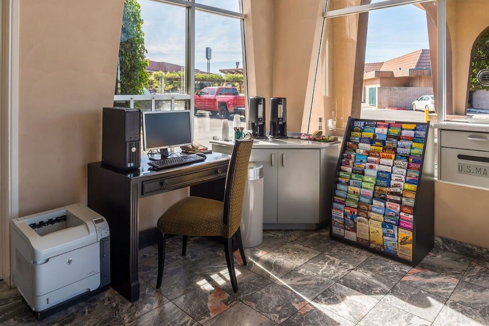 Фото Laurel Inn Motel