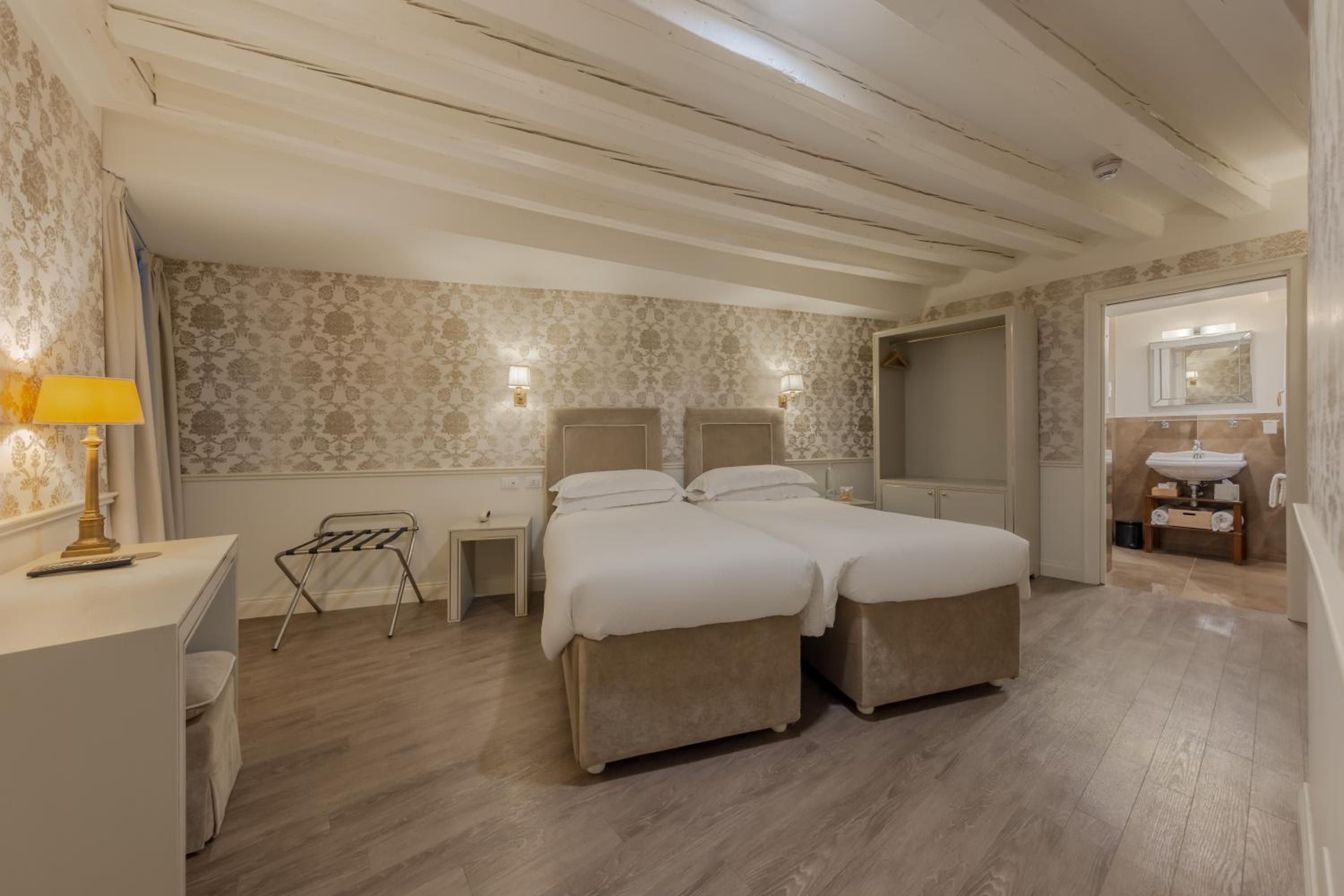 Фото Hotel Bartolomeo