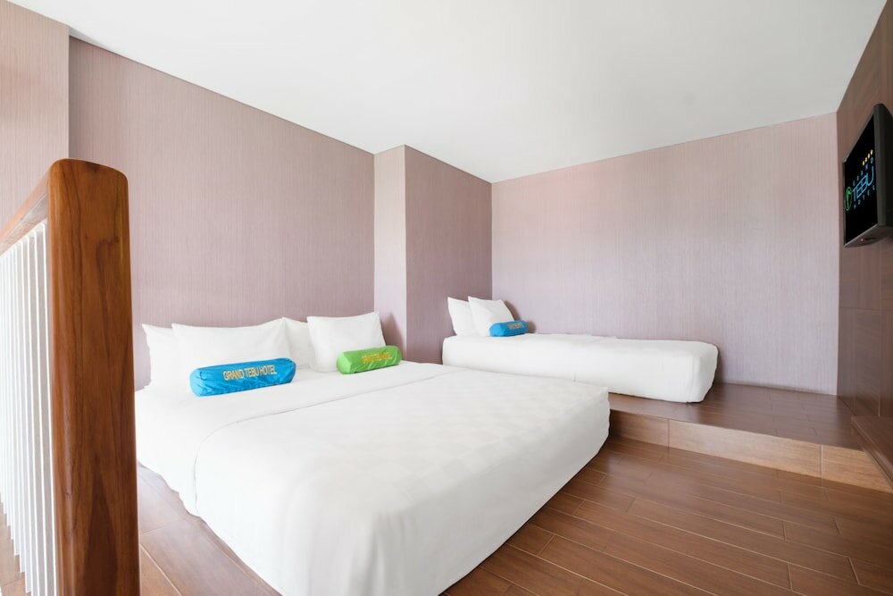 Фото Grand Tebu Hotel