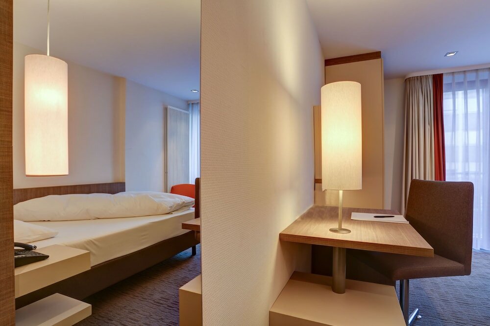 Фото Kommerzhotel Köln