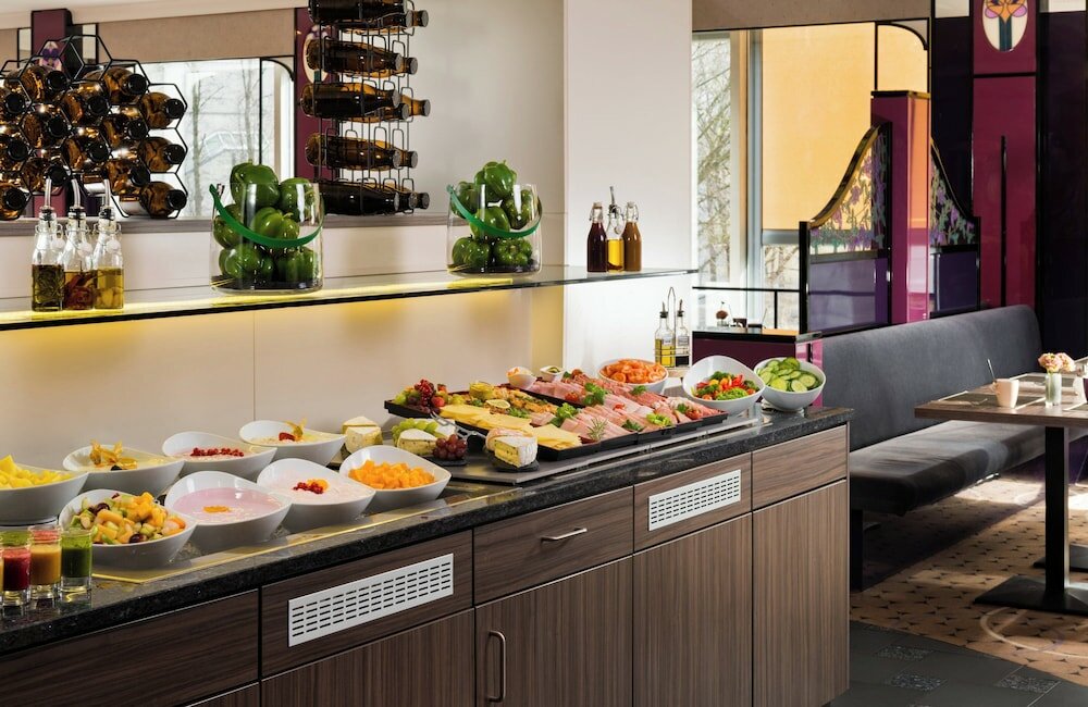 Фото Leonardo Hotel Munich Arabellapark