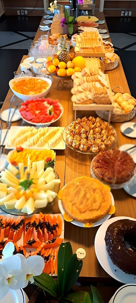 Фото Cambirela Hotel