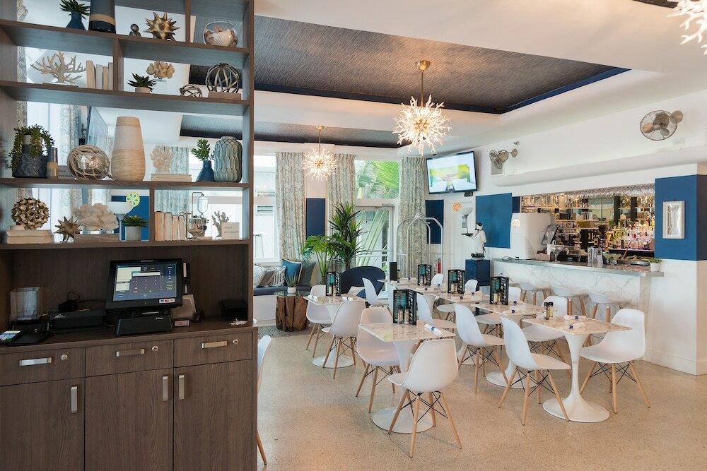 Фото The Penguin Hotel