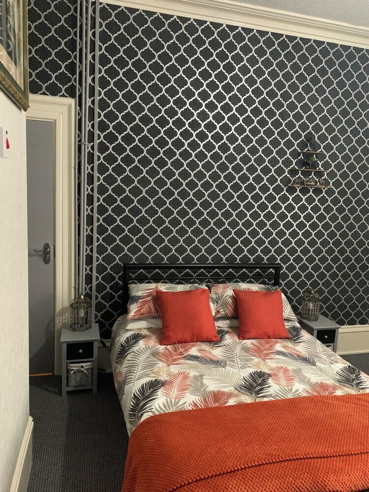 Фото Hornby Villa 4 B&b