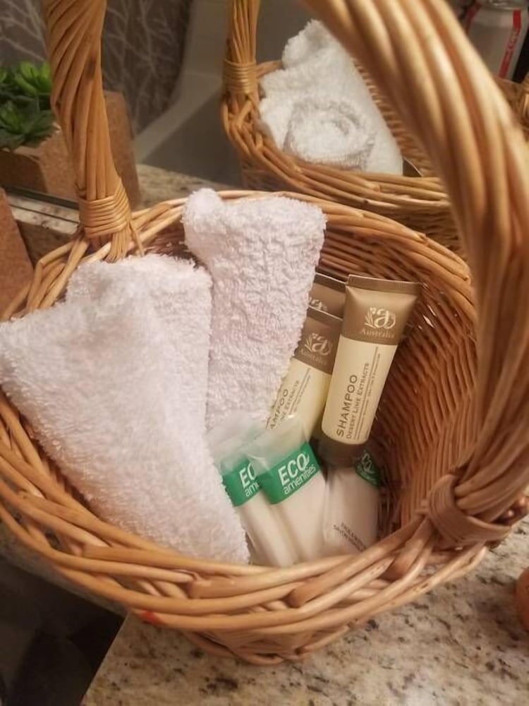 Фото Advantage Court