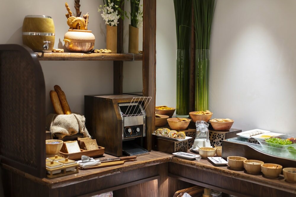 Фото Silverland Min Hotel