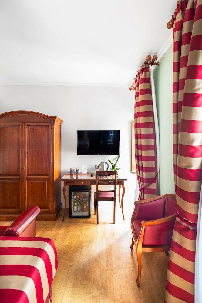 Фото Piazza di Spagna Suites