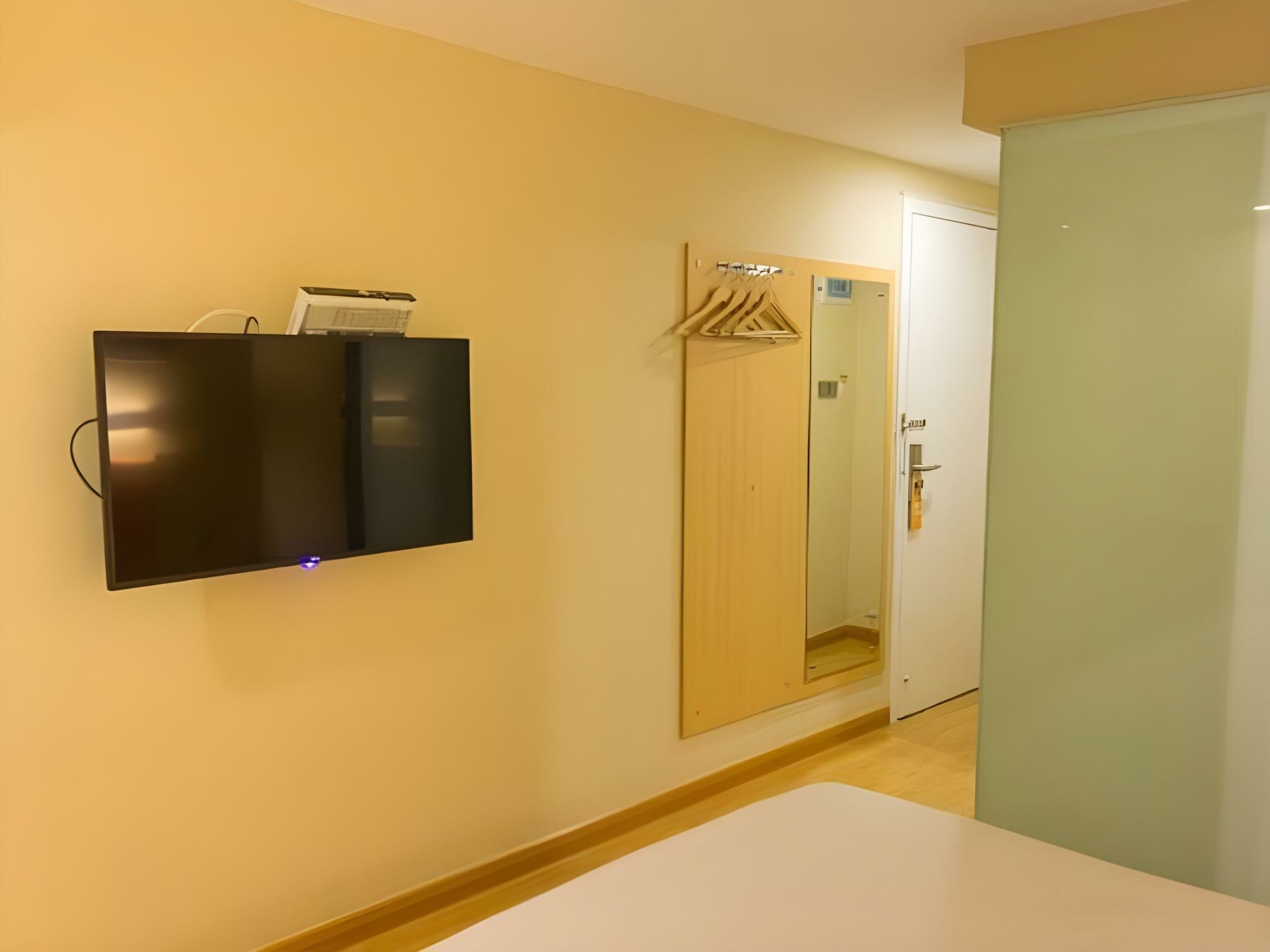 Фото 7 Days Inn Guangzhou Shipaiqiao Metro Branch