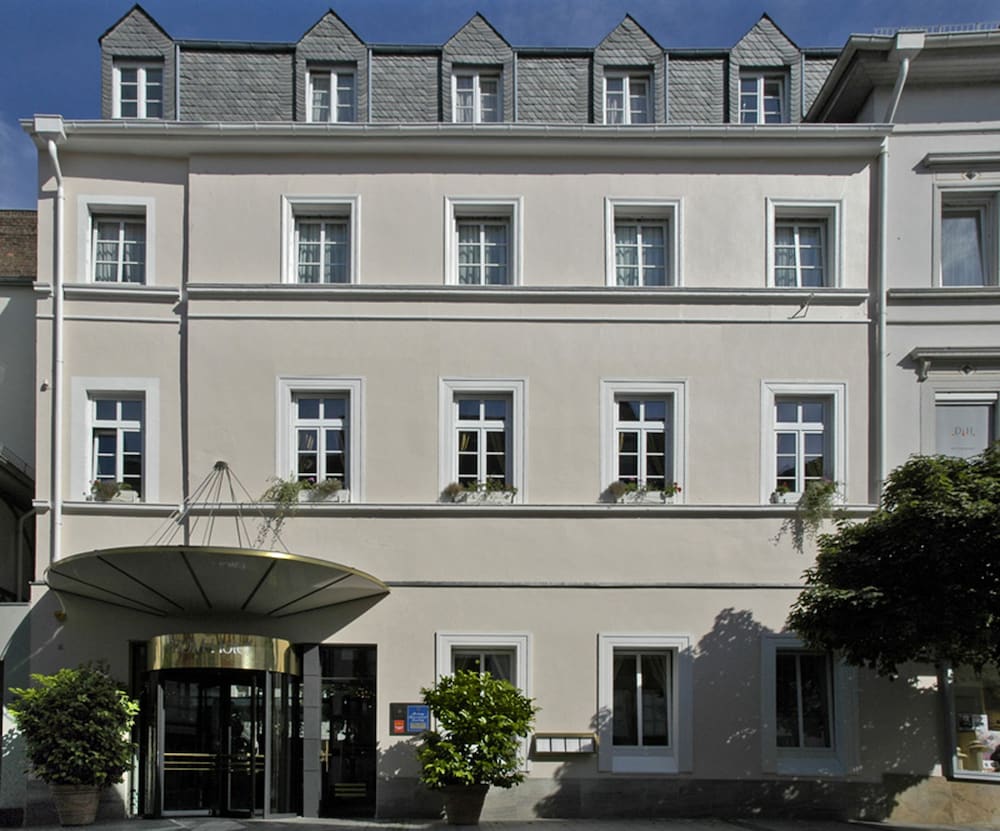 Фото отеля 1