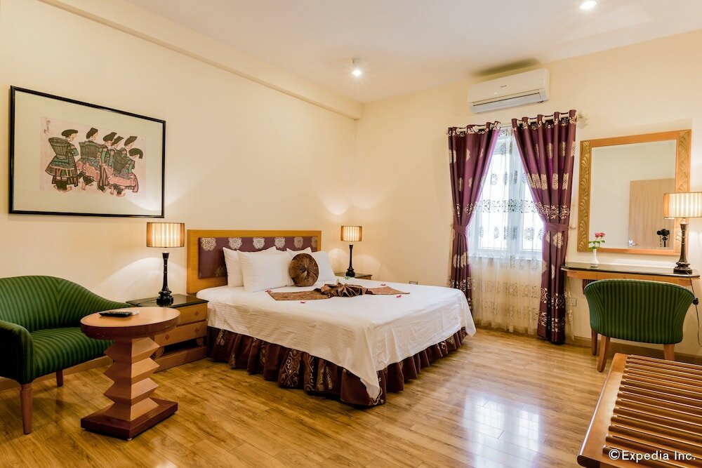 Фото Golden Sun Villa Hotel