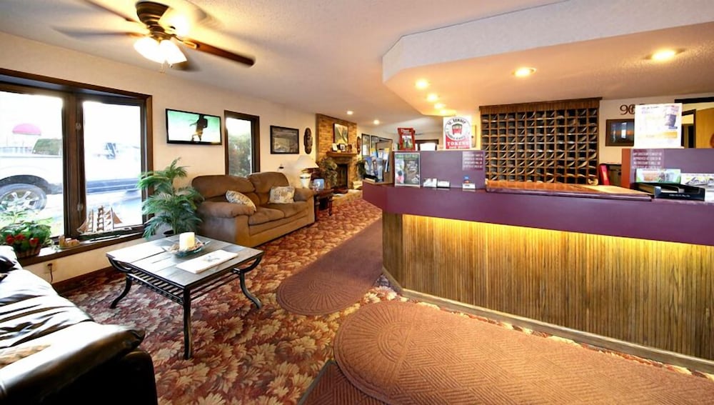 Фото Bavarian Haus Lakefront Inn